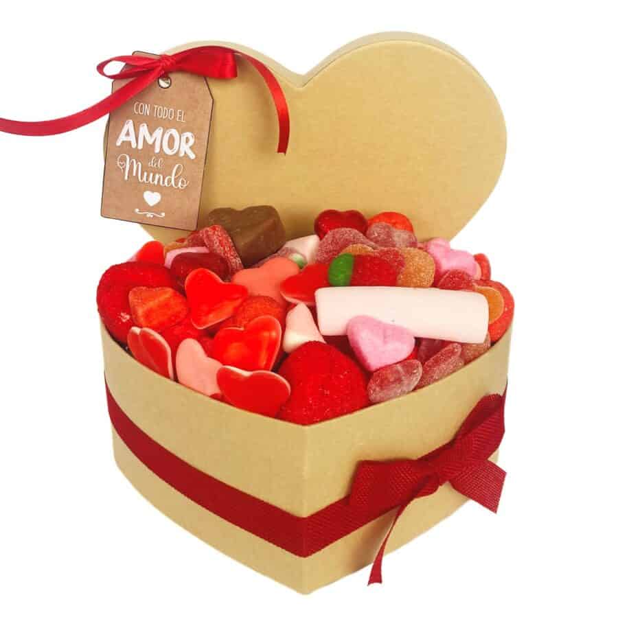 Caja-corazón-regalo-san-valentin-con-dulces